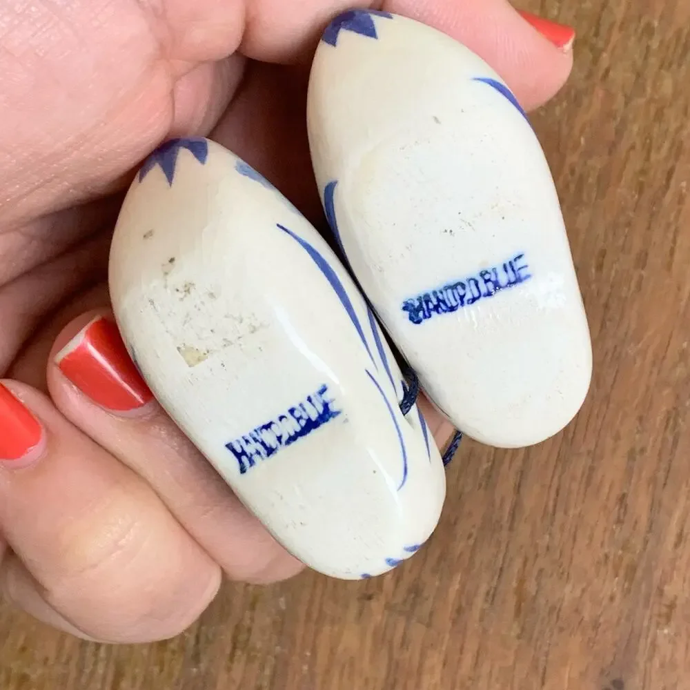 Holland Souvenir Miniature 2” Porcelain Dutch‎ Shoes Blue & White hand painted